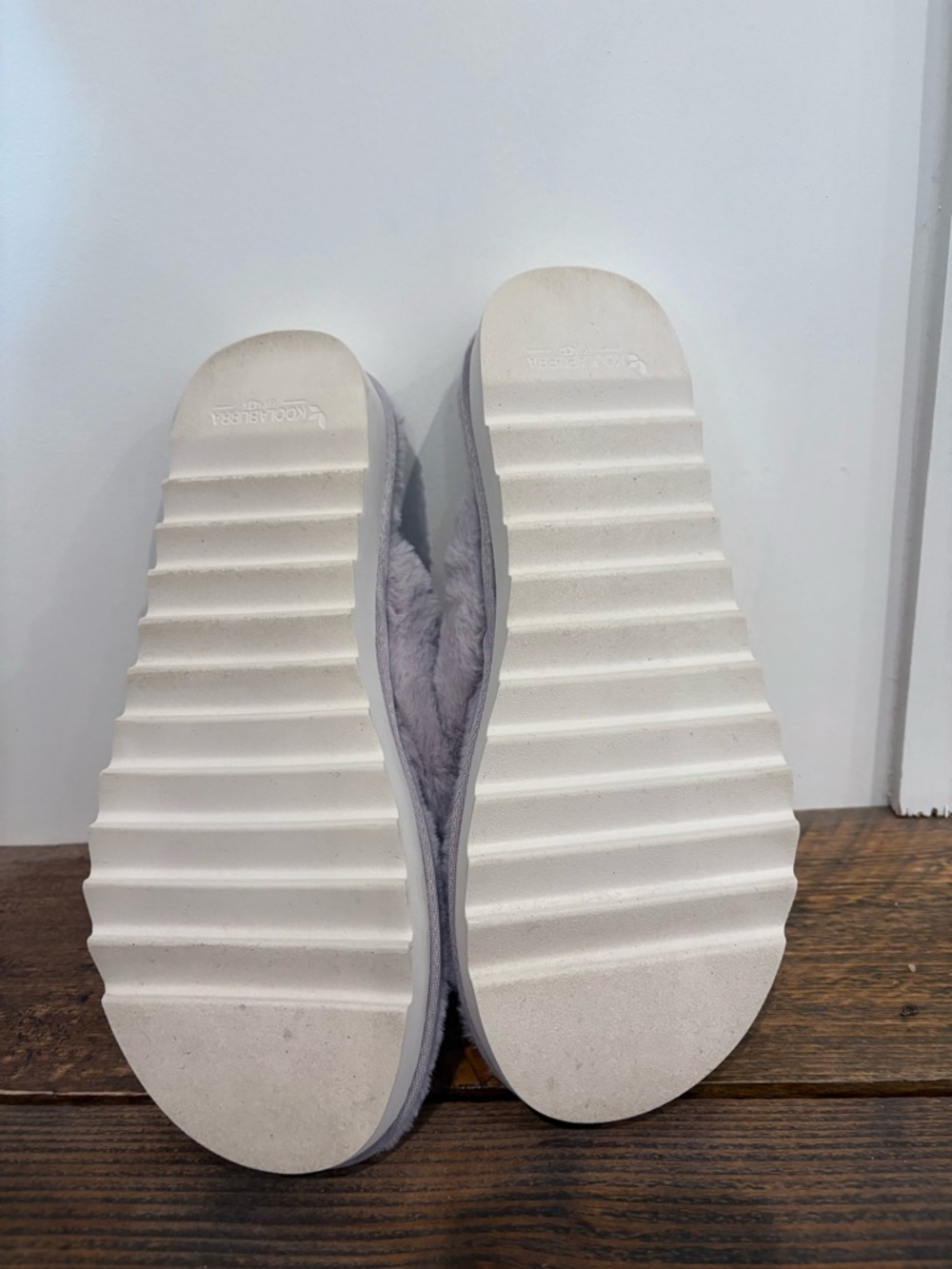 Cozy Koolabura by Ugg Faux Fur Lavender Flip Flop Slippers - Women's - Picture 4 of 6